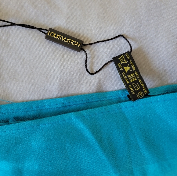 Louis Vuitton scraf copy - Picture 5 of 6